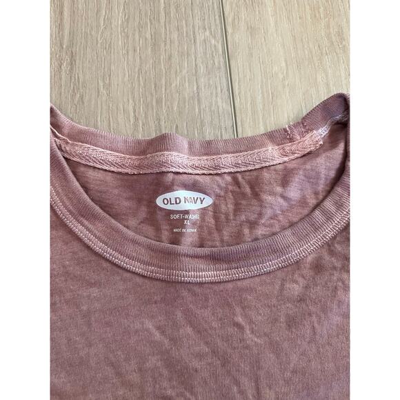 Old Navy Gender-Neutral New Dawn Long-Sleeve
Pocket Tee Sz XL - Picture 4 of 7